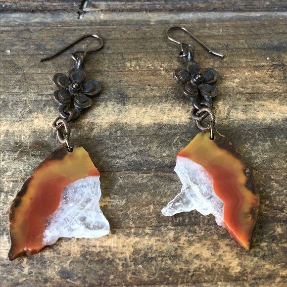 Agate Flower Gemstone Earrings - Picture 2 of 7